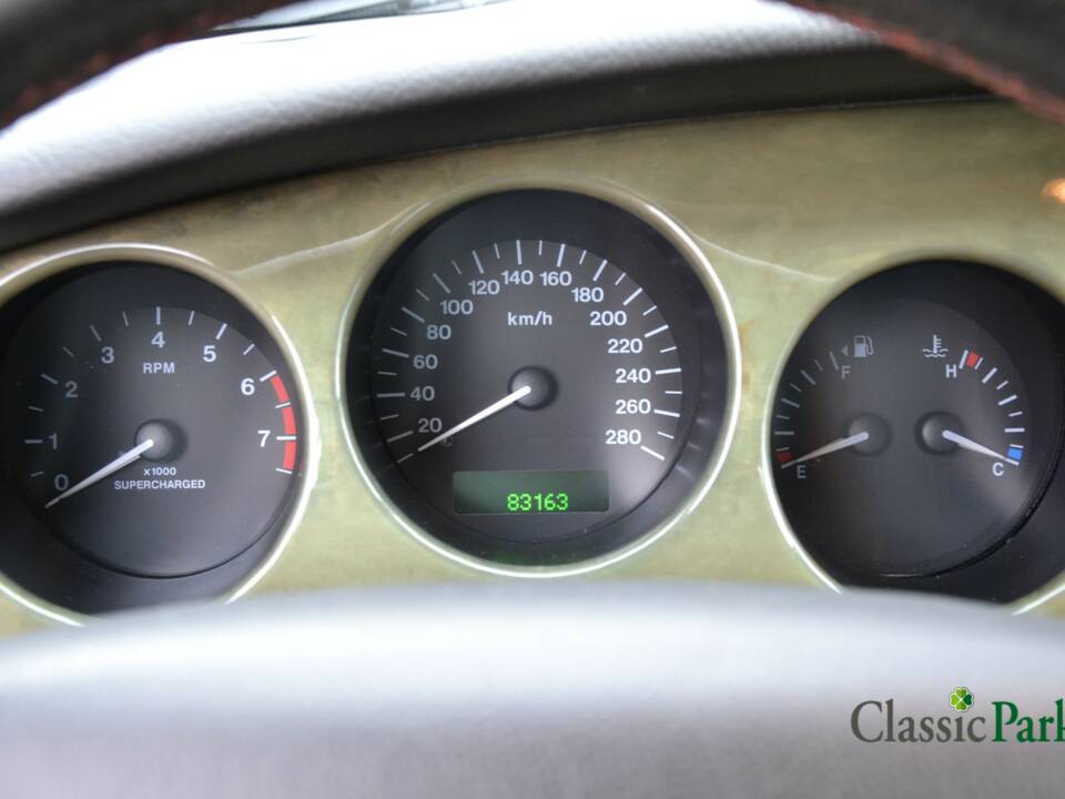 Image 41/50 of Jaguar XKR &quot;Silverstone&quot; (2000)