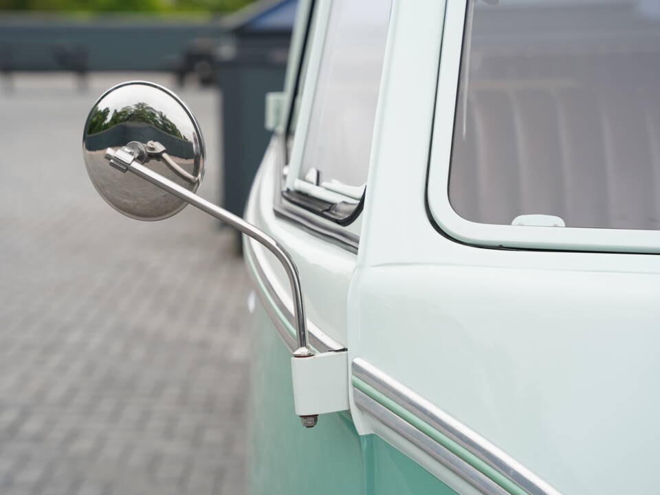 Image 33/50 of Volkswagen T1 Kombi (1962)