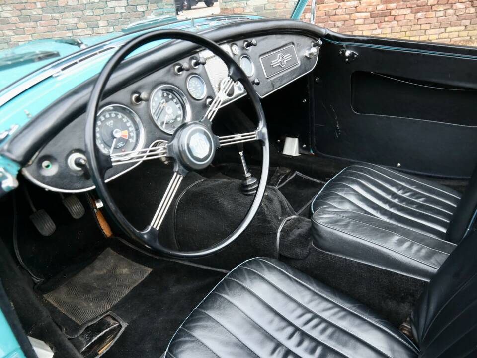 Imagen 47/50 de MG MGA Twin Cam (1959)