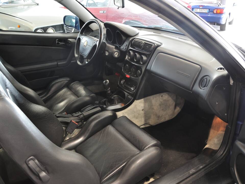 Image 11/17 of Alfa Romeo GTV 2.0 V6 Turbo (1995)