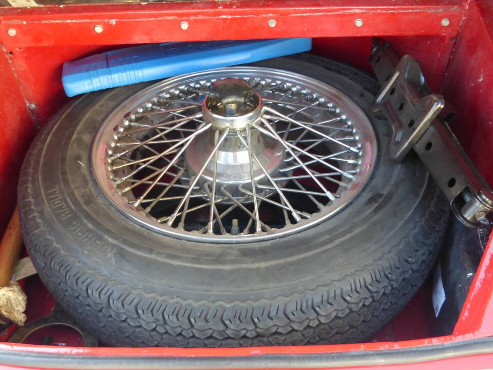 Image 164/174 of Jaguar XK 150 3.4 S OTS (1958)