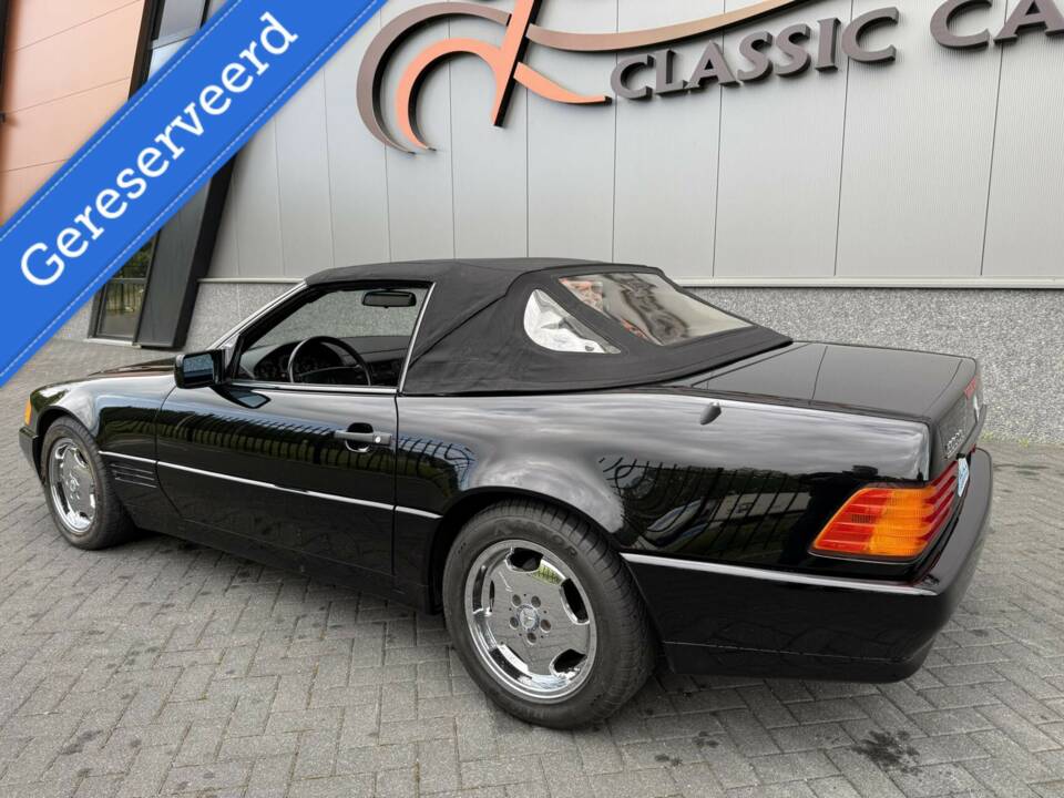 Image 19/50 of Mercedes-Benz 500 SL (1991)