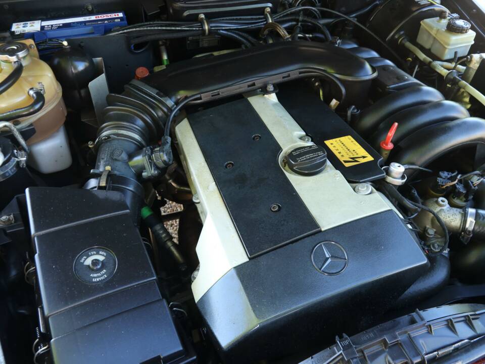 Immagine 4/50 di Mercedes-Benz G 320 (SWB) (1996)
