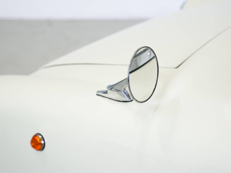 Image 21/74 of FIAT 500 Savio Spider Elegance (1963)