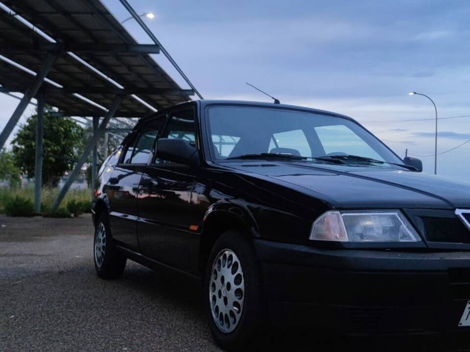 Image 36/52 of Alfa Romeo 33 - 1.3 (1992)