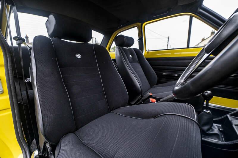 Image 12/50 of Ford Escort RS 2000 (1975)