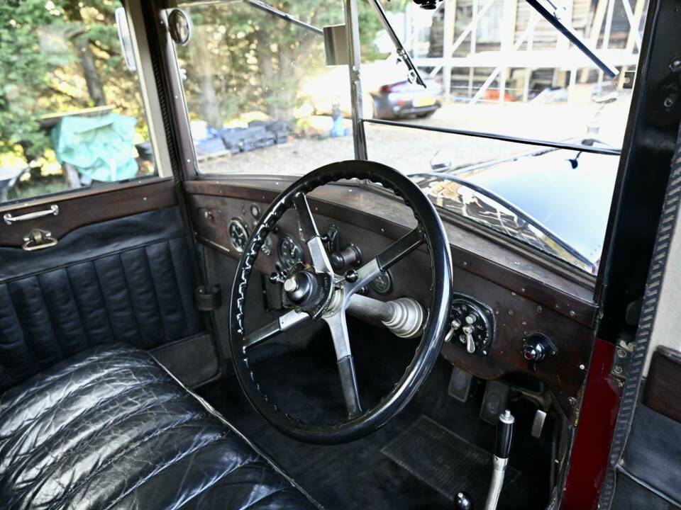 Image 27/50 of Rolls-Royce 20 HP Doctors Coupe (1927)