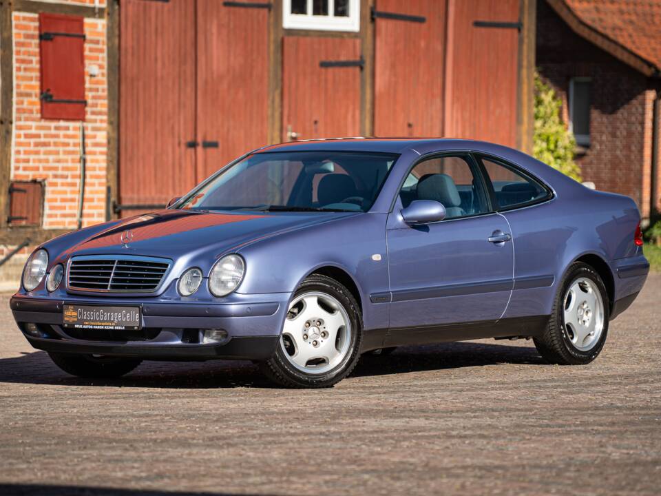 Bild 1/58 von Mercedes-Benz CLK 320 (1999)