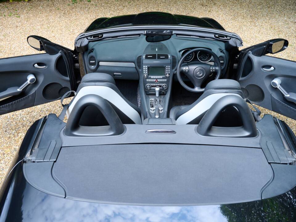 Immagine 29/43 di Mercedes-Benz SLK 350 (2004)