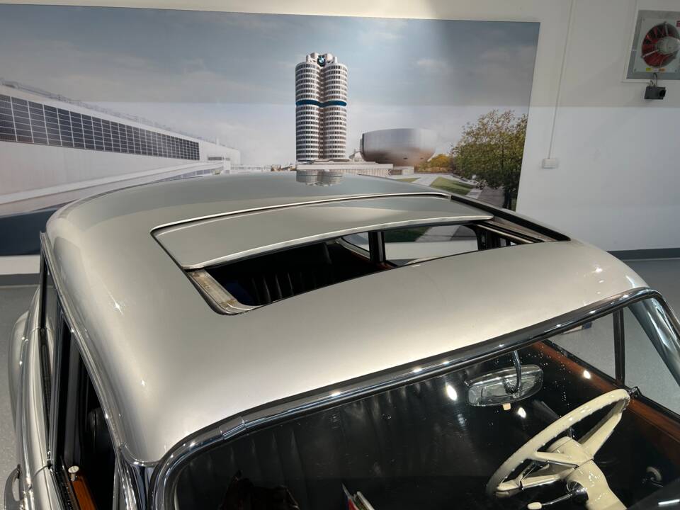 Image 6/32 of BMW 3200 S (1963)
