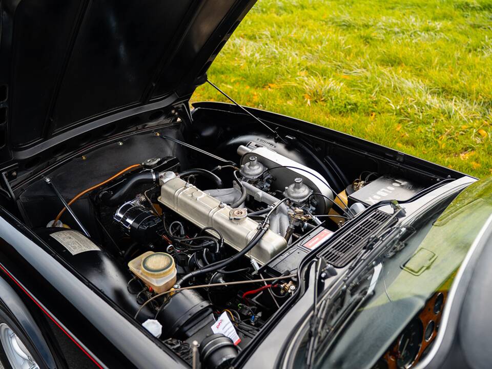 Immagine 32/36 di Triumph TR 6 (1974)