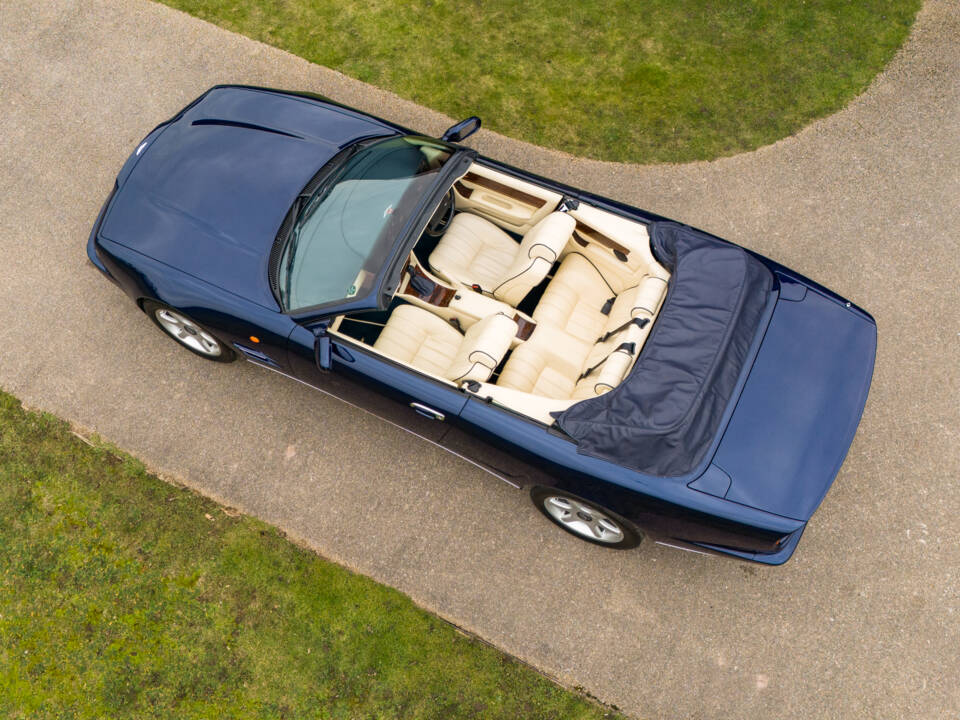 Immagine 66/99 di Aston Martin V8 Volante (1999)