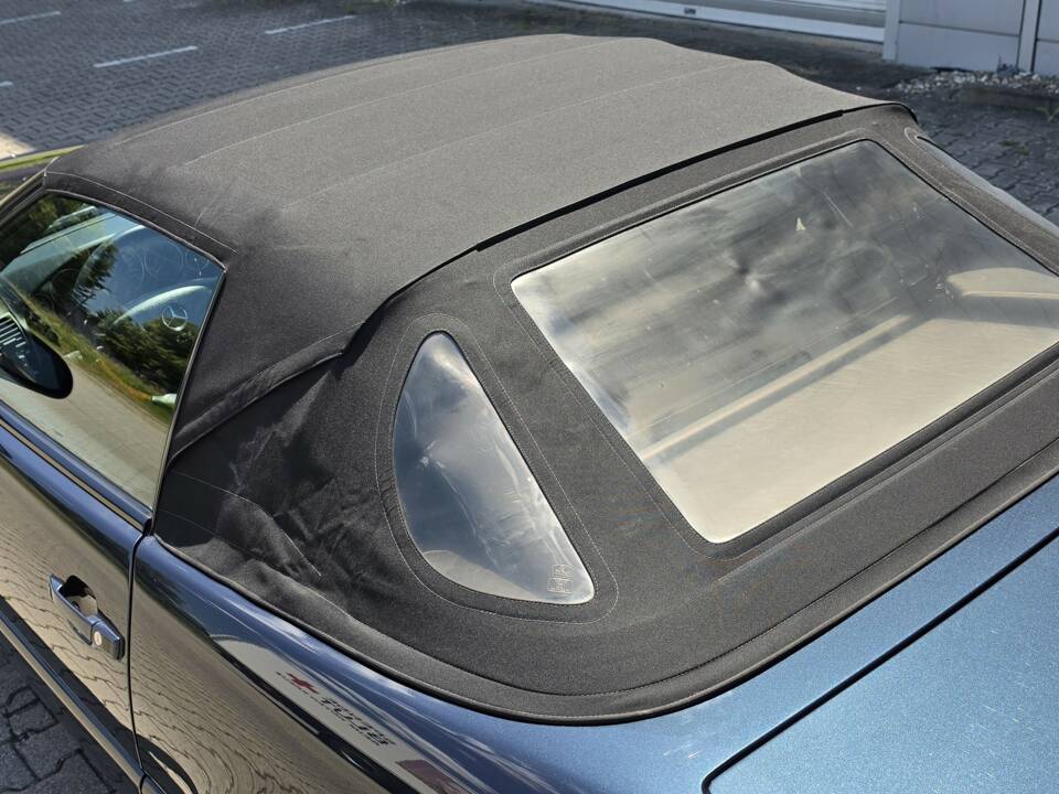 Image 99/100 of Mercedes-Benz SL 500 (1999)