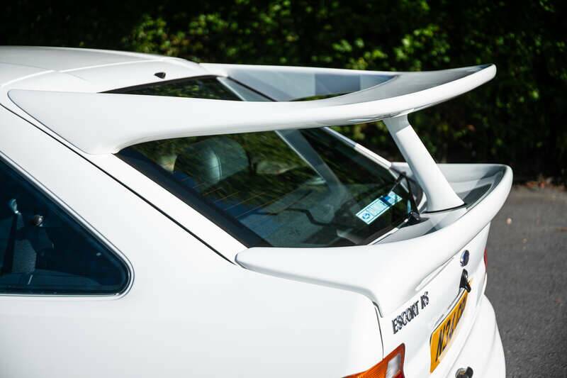 Image 27/41 of Ford Escort RS Cosworth (1995)