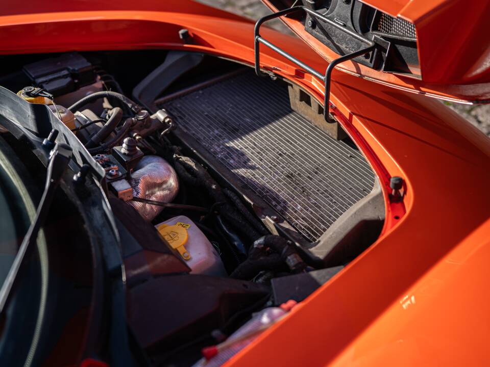 Bild 12/44 von Opel Speedster 2.2 (2002)