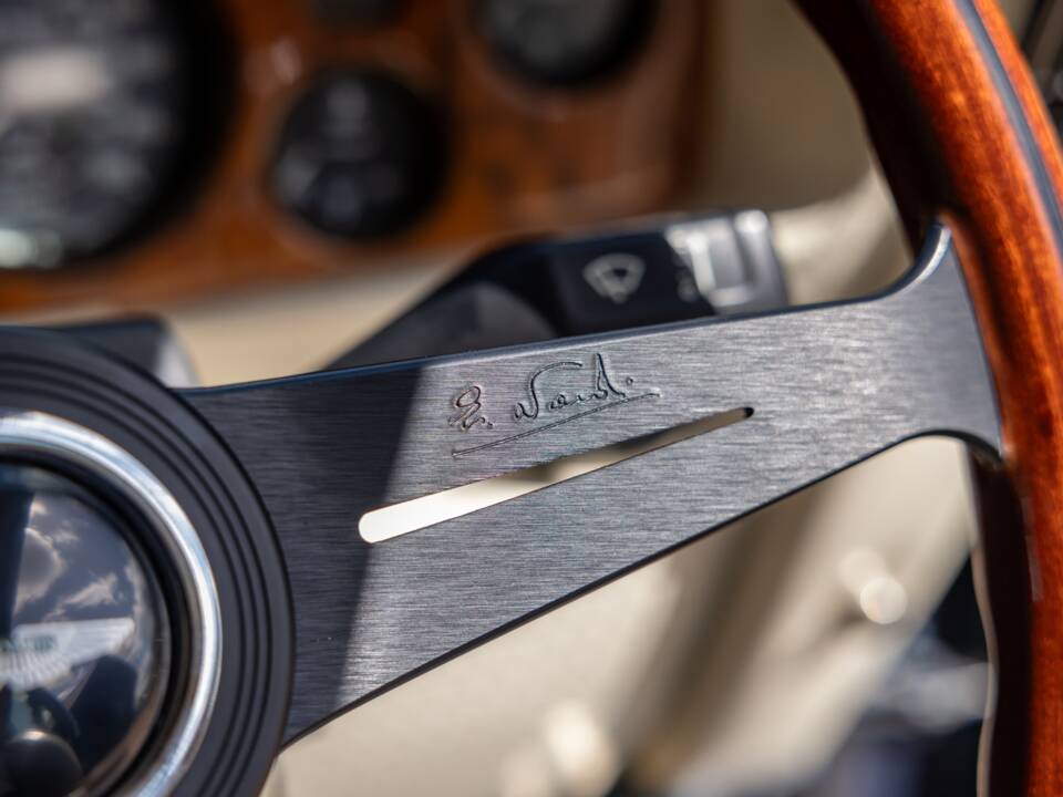 Bild 33/70 von Aston Martin V8 EFi (1988)