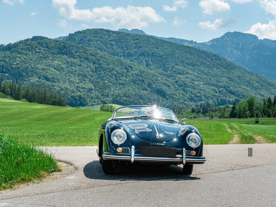 Image 9/23 of Porsche 356 1600 Speedster (1956)