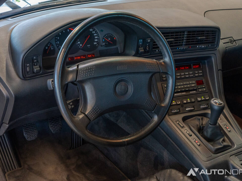 Image 35/46 of BMW 850CSi (1993)