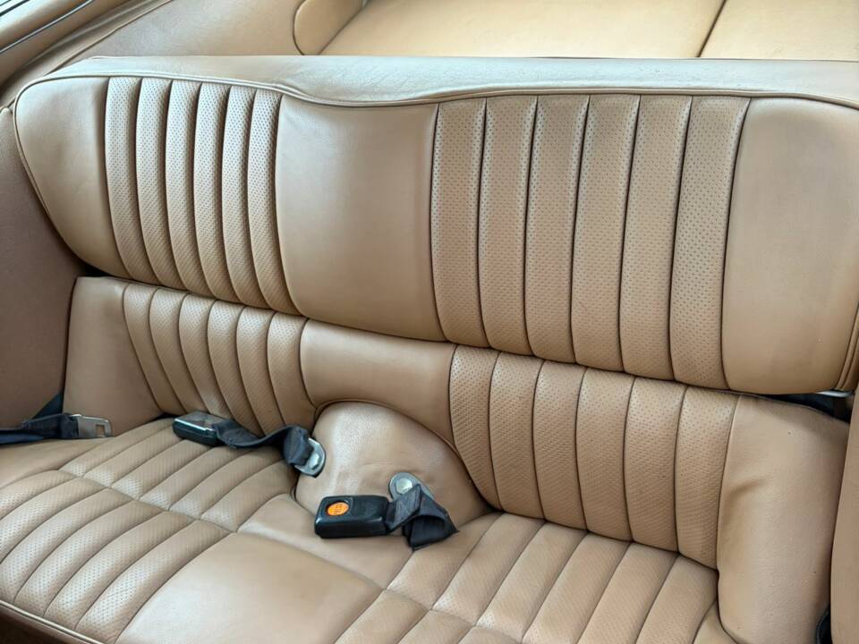 Afbeelding 19/25 van Jaguar E-Type V12 (2+2) (1972)