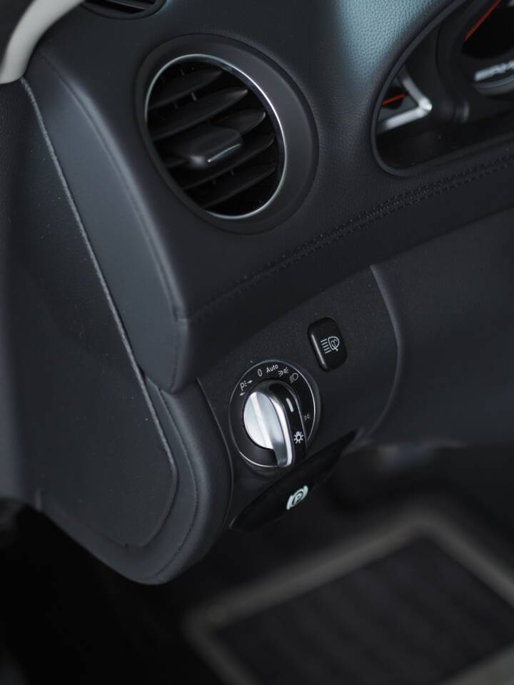 Immagine 38/49 di Mercedes-Benz SL 55 AMG (2006)