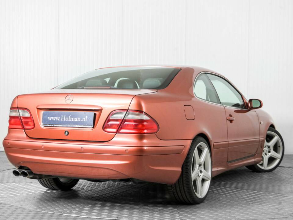 Image 44/50 of Mercedes-Benz CLK 430 (1999)