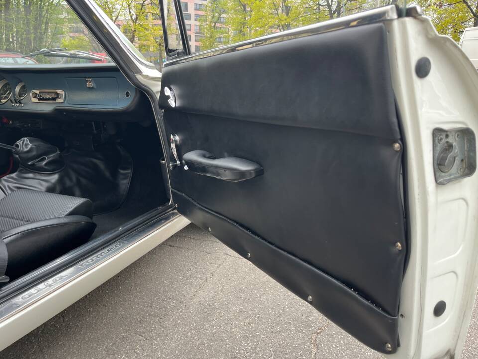 Image 19/87 of Alfa Romeo Giulia 1600 Sprint GT (1965)