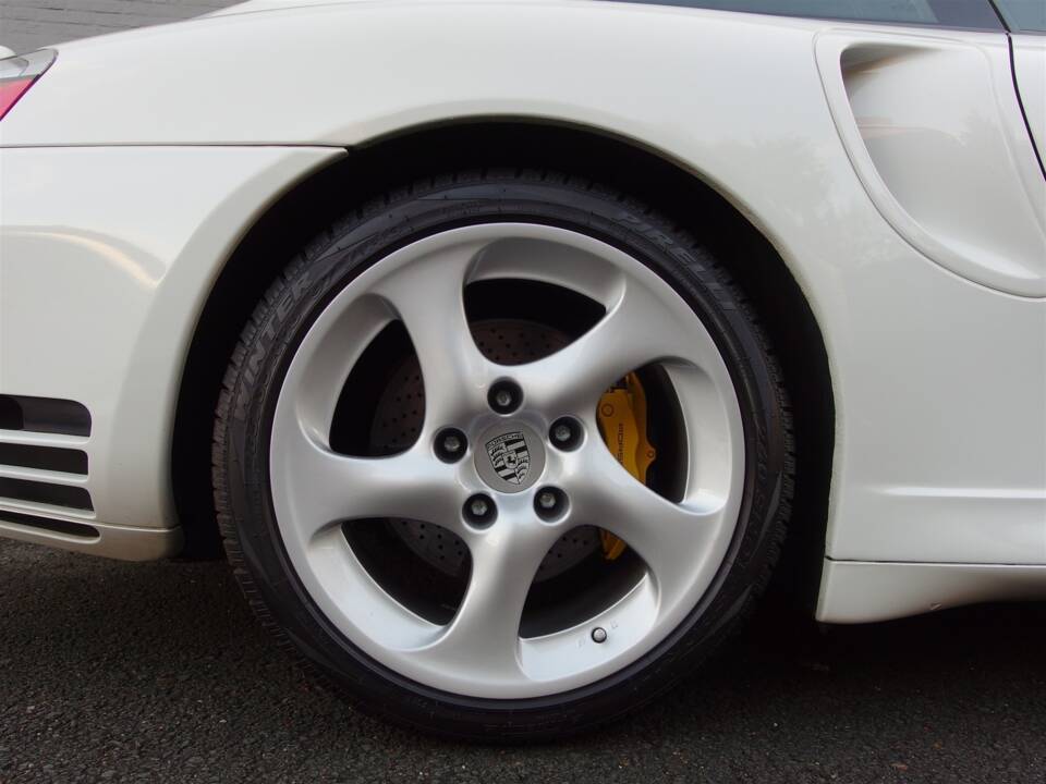 Bild 47/99 von Porsche 911 Turbo (2004)