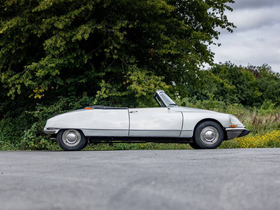 Bild 13/50 von Citroën ID 19 Break (1967)