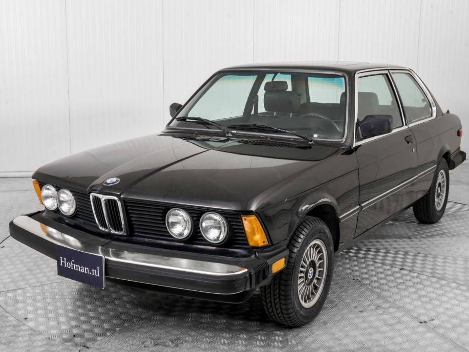 Image 19/50 of BMW 320i (1983)