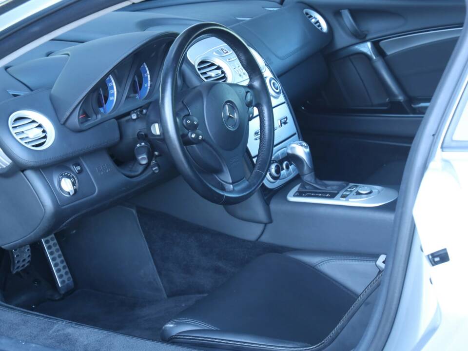 Bild 37/50 von Mercedes-Benz SLR McLaren (2006)