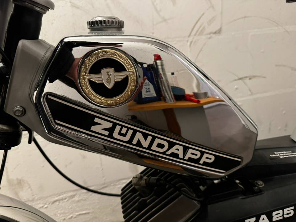 Image 2/9 of Zündapp DUMMY (1982)