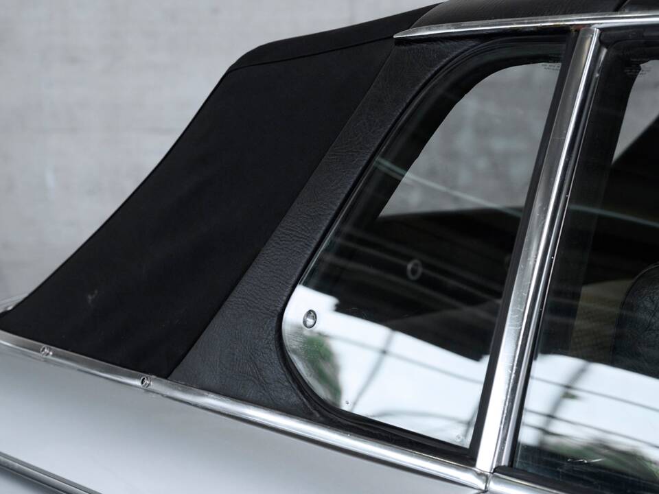 Bild 33/50 von BMW 2002 Baur (1972)