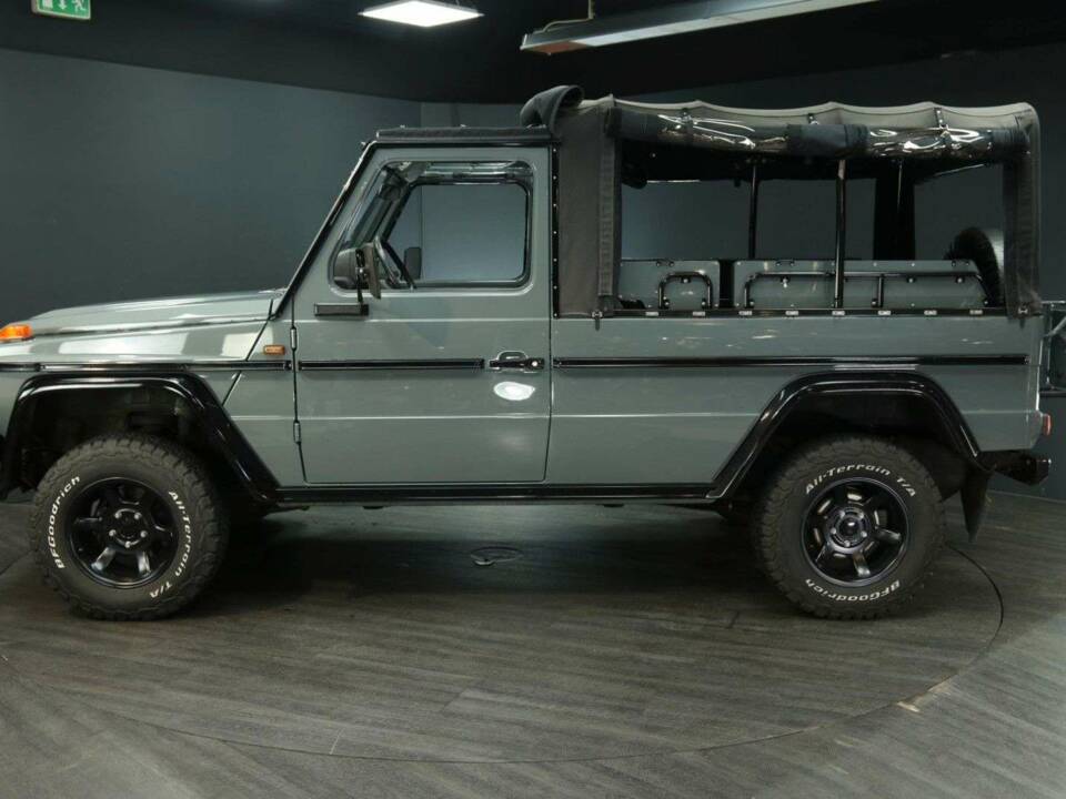 Image 29/50 of Mercedes-Benz G 230 (1993)