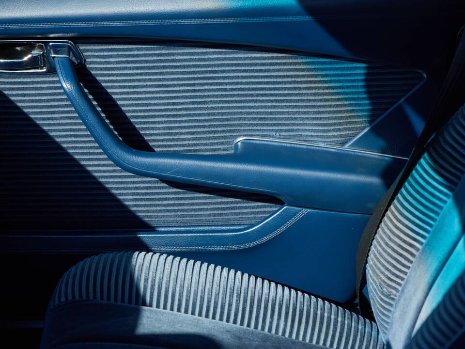 Image 12/25 of Mercedes-Benz 280 SE (1979)