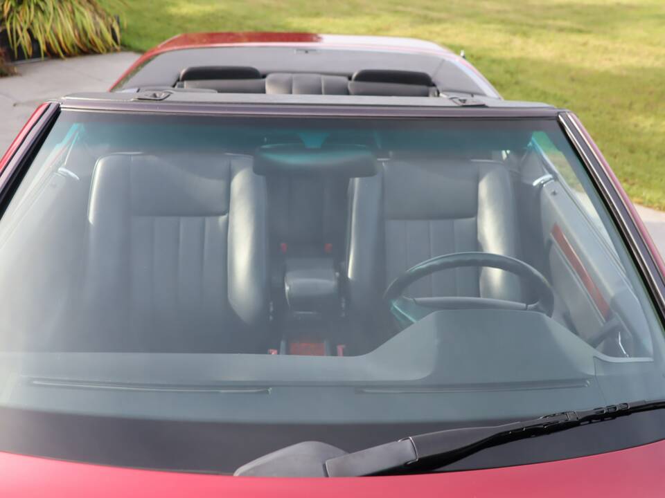 Image 45/50 of Mercedes-Benz E 220 (1994)