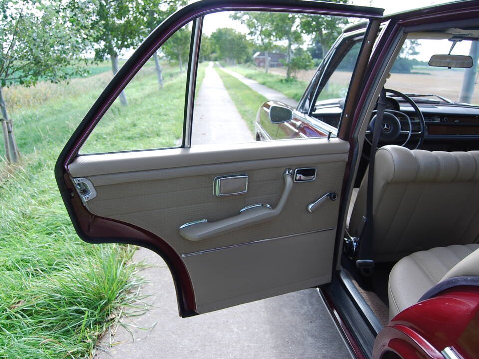 Bild 53/58 von Mercedes-Benz 280 SE (1968)