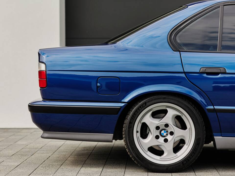 Afbeelding 12/52 van BMW M5 (1992)