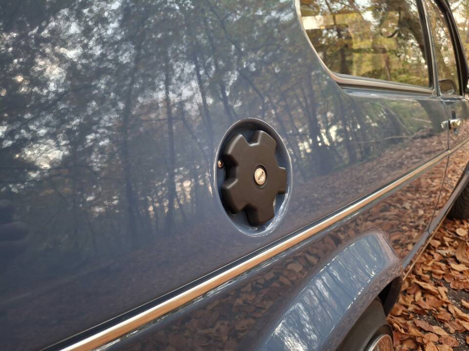 Image 12/36 de Volkswagen Golf I 1.6 GLS (1981)