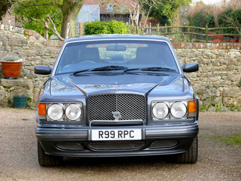 Imagen 8/19 de Bentley Turbo RT (1998)
