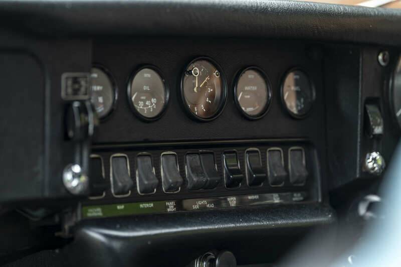 Image 18/50 de Jaguar E-Type (1968)