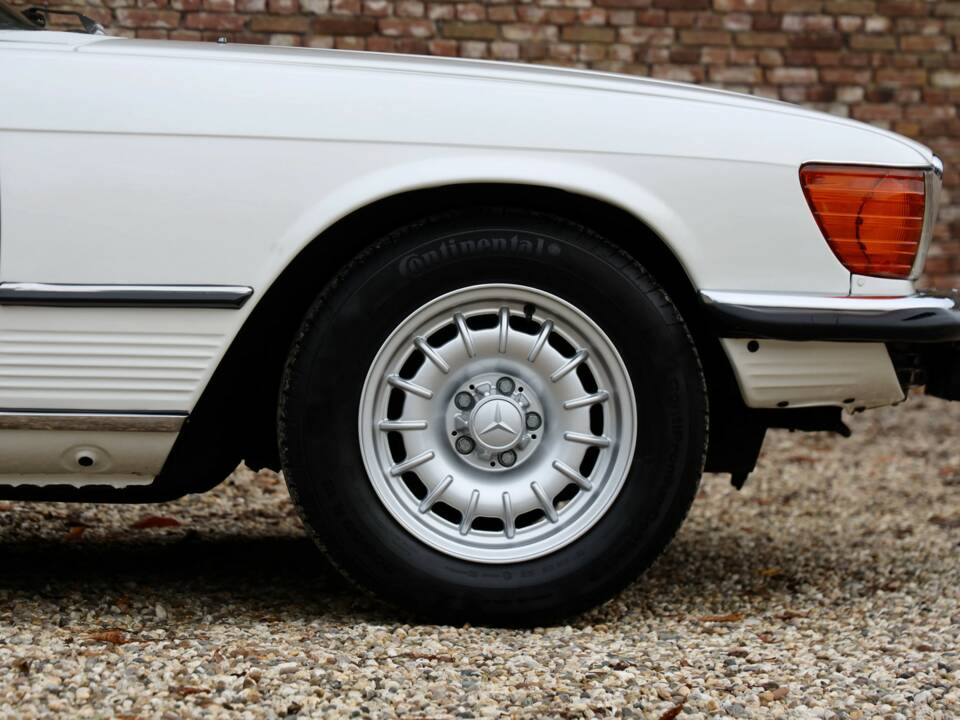 Bild 49/50 von Mercedes-Benz 280 SL (1977)