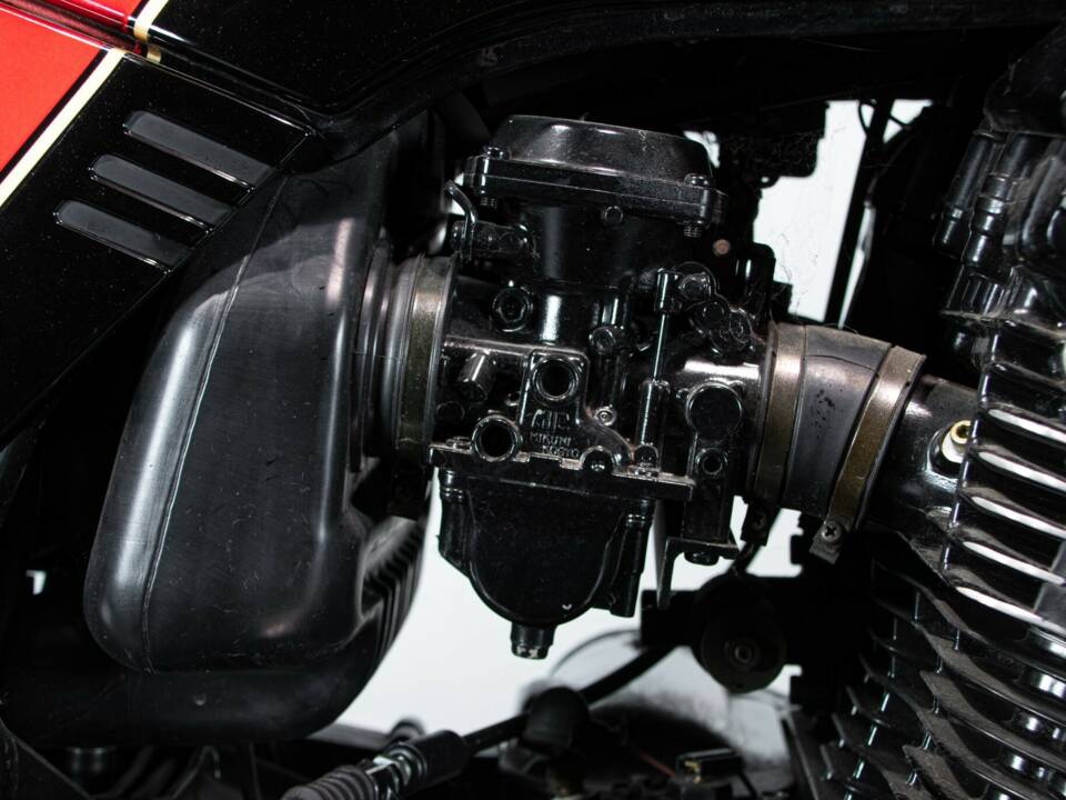 Image 39/50 de Suzuki GSX 1100 ES (1988)