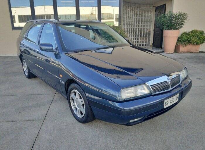 Imagen 3/7 de Lancia Kappa 2.0 SW (1997)