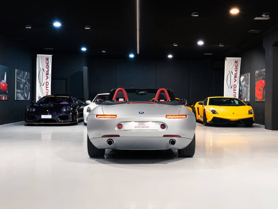 Image 6/41 of BMW Z8 (2002)