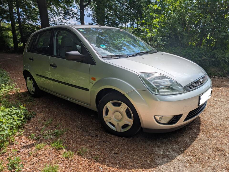 Bild 2/10 von Ford Fiesta 1.4 (2002)