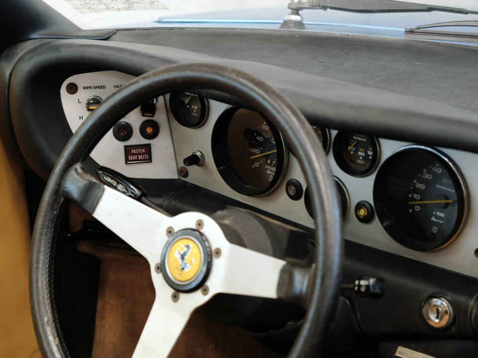 Image 8/23 of Ferrari Dino 308 GT4 (1978)