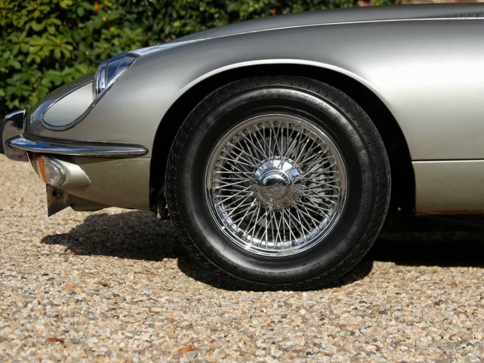 Afbeelding 38/50 van Jaguar E-Type V12 (1973)