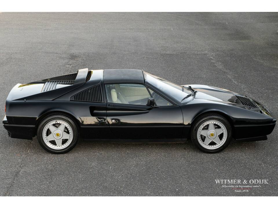 Afbeelding 6/32 van Ferrari 328 GTS (1989)
