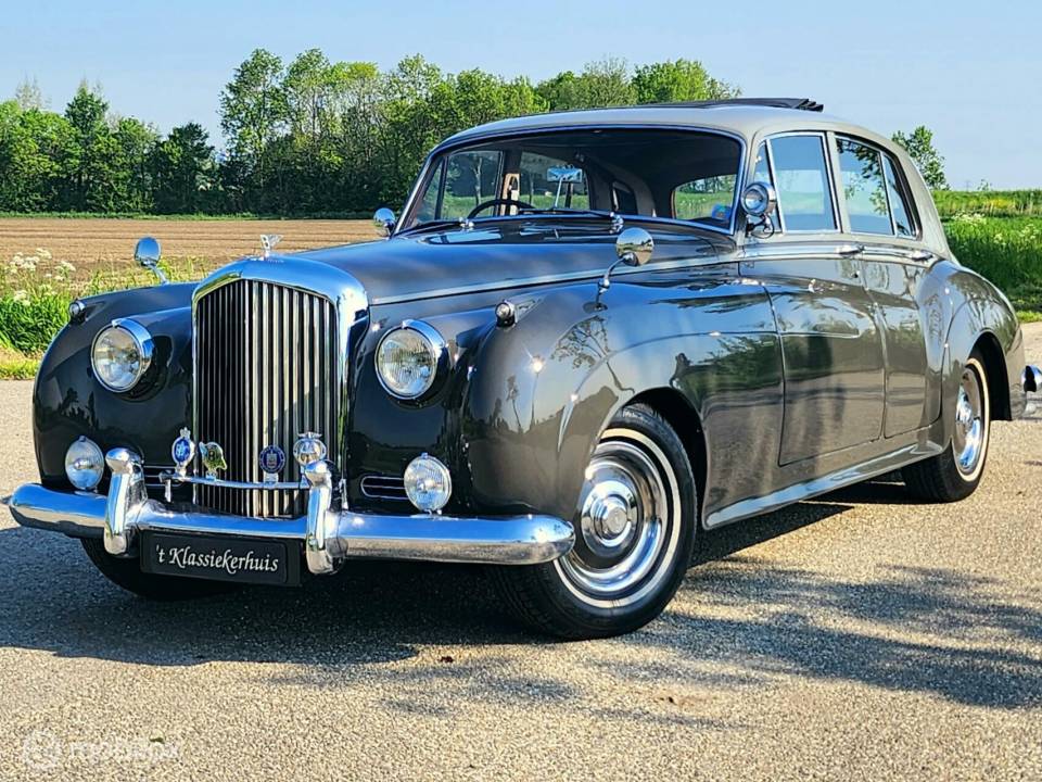 Image 4/50 de Bentley S 1 (1956)
