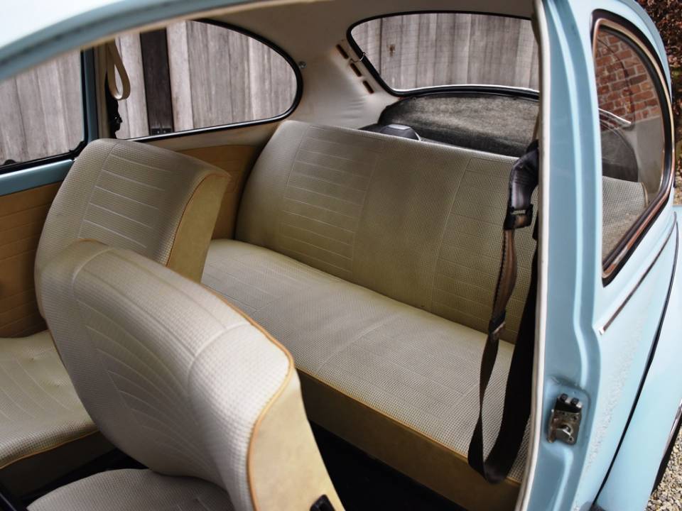 Image 25/34 de Volkswagen Beetle 1302 (1974)